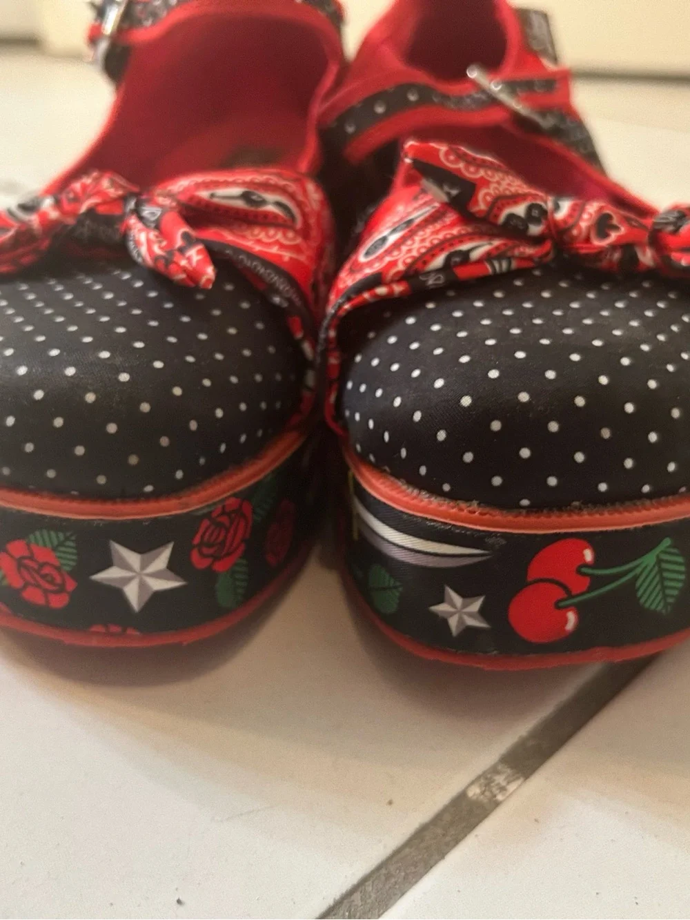 Hot Chocolate Design Chocolaticas Rockabilly Platform Mary Janes size 9